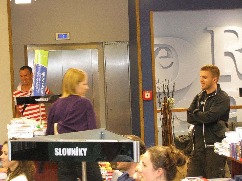 04. Celebrity v pozadí